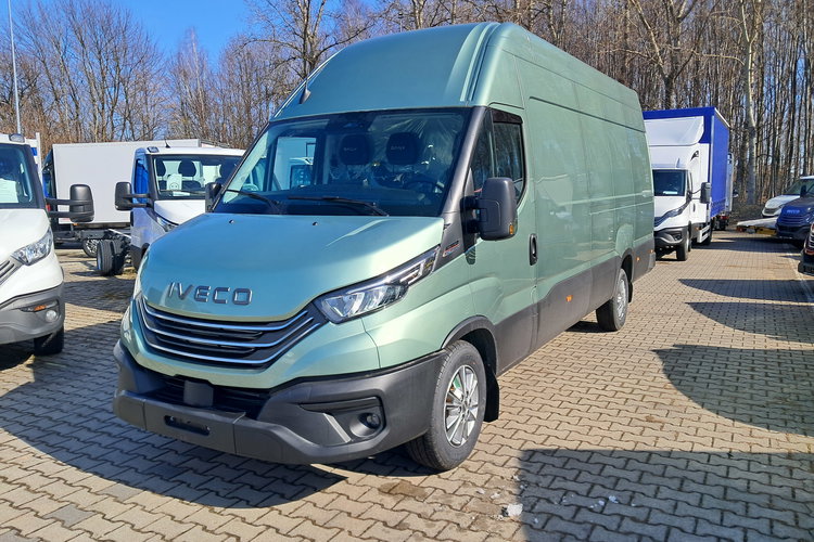 IVECO Daily 35S18HA8 V zdjęcie 8