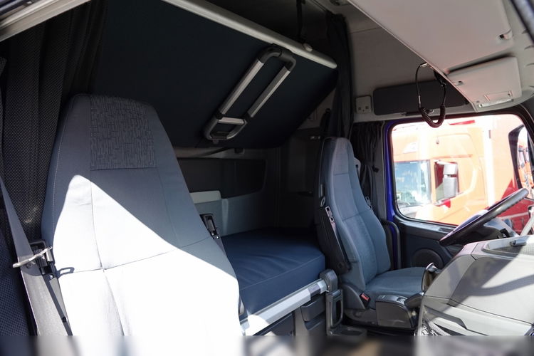 Volvo FH 500 / 6X2 / SKRZYNIOWY - 7.4 M / SOLÓWKA / OŚ PODNOSZONA / 258 TYŚ. KM !  zdjęcie 37