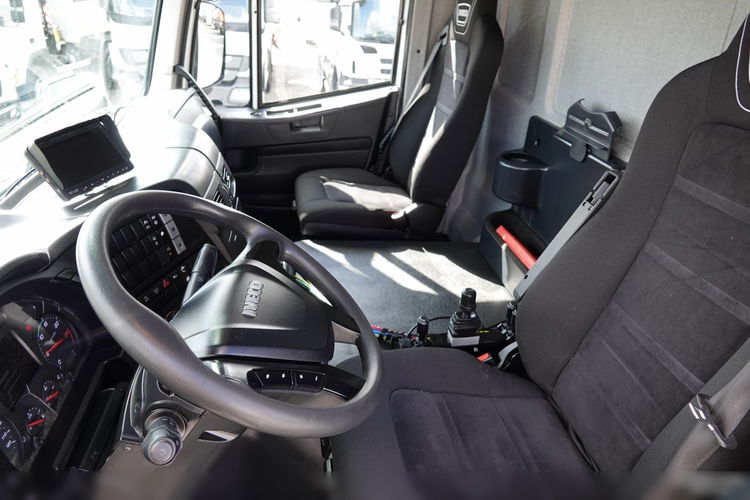 Iveco X-WAY 480 / 8X4 / WYWROTKA / HYDROBURTA / BORDMATIC / HYDROKLAPA / HARDOX / KAMERA  zdjęcie 35