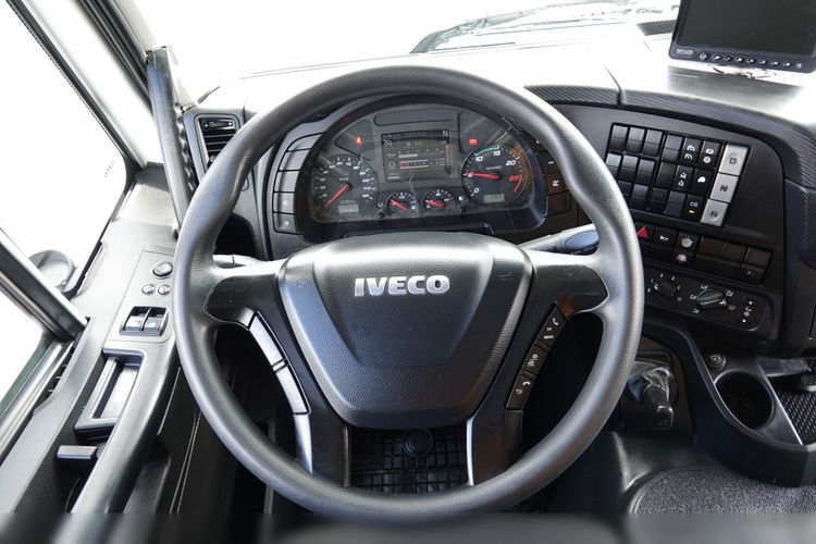 Iveco X-WAY 480 / 8X4 / WYWROTKA / HYDROBURTA / BORDMATIC / HYDROKLAPA / HARDOX / KAMERA  zdjęcie 38
