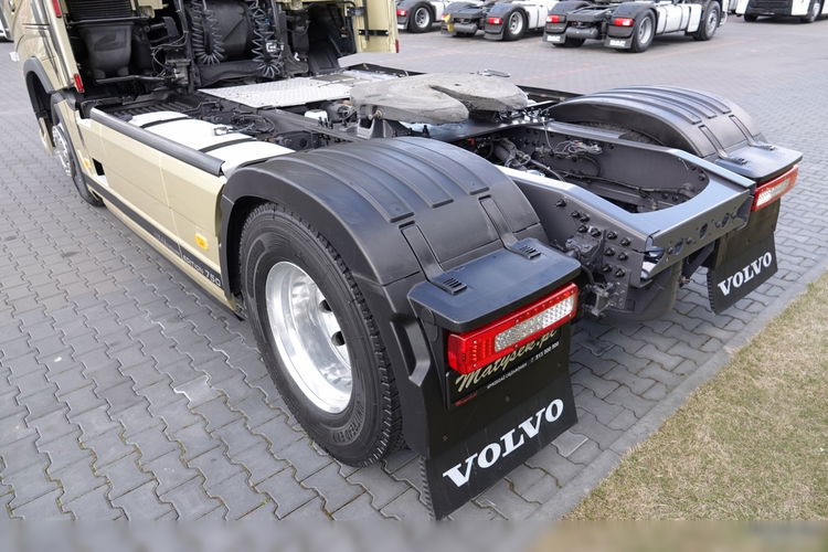 Volvo FH 750 / FH 16 / KLIMA POSTOJOWA / TV / SKÓRY / ALUFELGI / OPONY 100% / zdjęcie 14