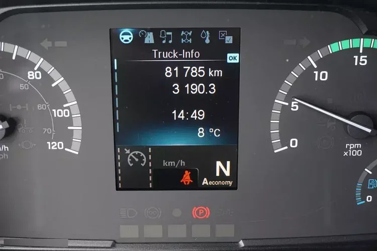 Mercedes ATEGO / 1524 / EURO 6 / CHŁODNIA + WINDA / 16 PALET / ŁAD. 7765KG zdjęcie 12