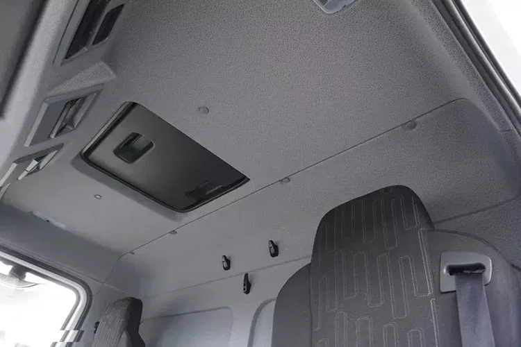 Mercedes ATEGO / 1524 / EURO 6 / CHŁODNIA + WINDA / 16 PALET / ŁAD. 7765KG zdjęcie 17