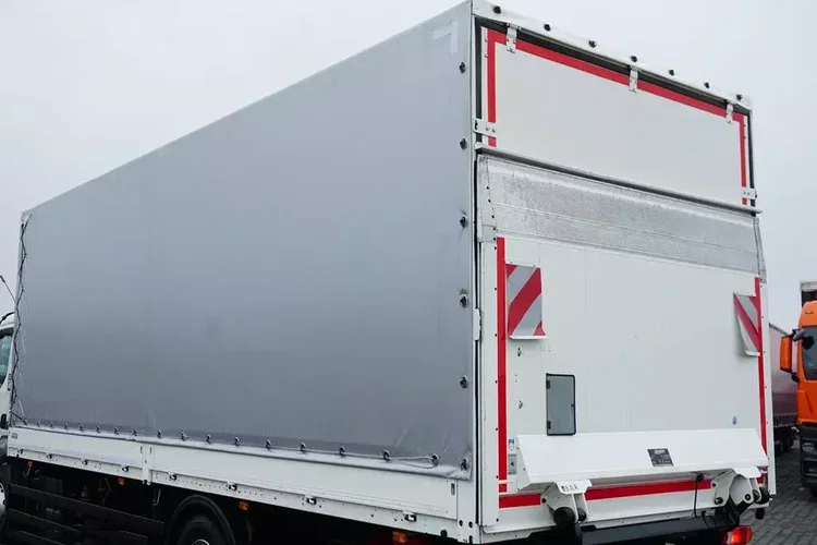 Renault ZABUDOWA / SRZYNIOWA + WINDA / DŁ. 7,15 M zdjęcie 1