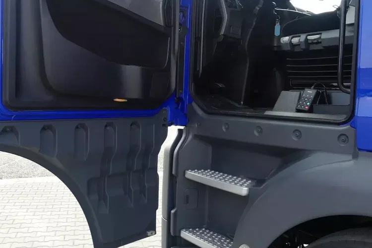 MAN TGX 26.400 / 6x2 / HAKOWIEC / HIAB MULTILIFT 18T / EURO 6 / zdjęcie 20