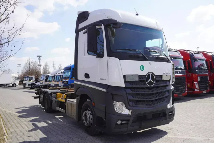 Mercedes Actros 2543 / BDF / Retarder / kabina sypialna zdjęcie 1