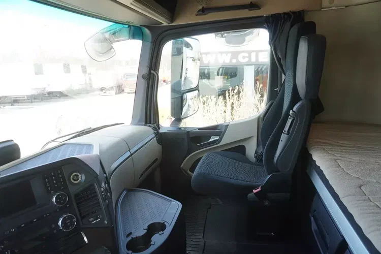 Mercedes Actros 2543 / BDF / Retarder / kabina sypialna zdjęcie 16