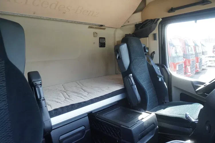 Mercedes Actros 2543 / BDF / Retarder / kabina sypialna zdjęcie 24
