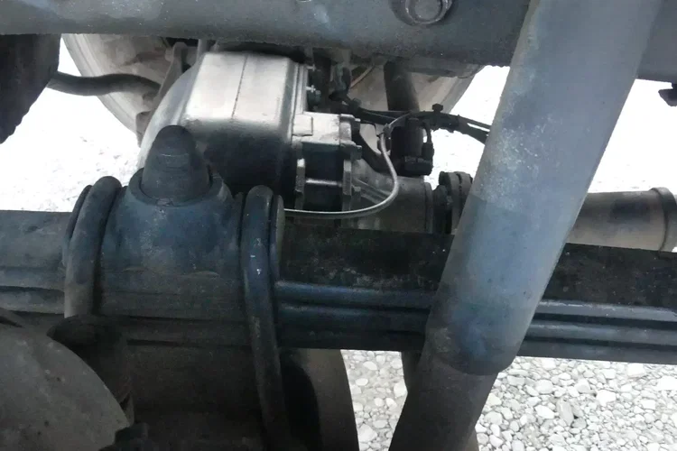 Mercedes AXOR 1828 4x4 / WYWROTKA + HDS HIAB 10.3 m / SKŁADANY W Z / zdjęcie 17