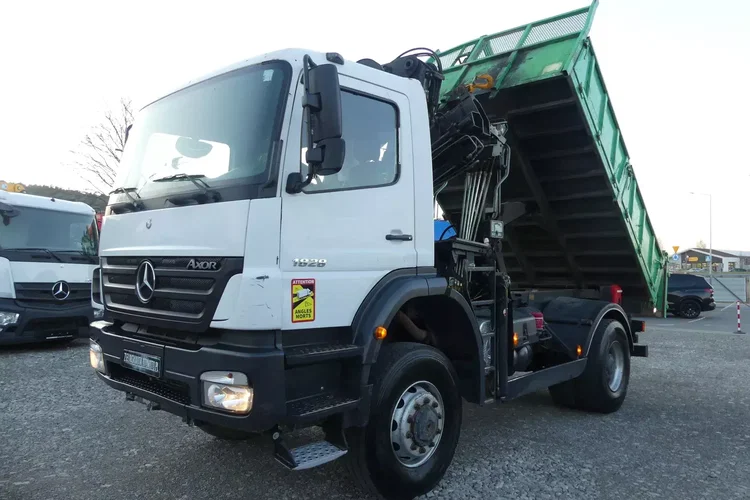Mercedes AXOR 1828 4x4 / WYWROTKA + HDS HIAB 10.3 m / SKŁADANY W Z / zdjęcie 4