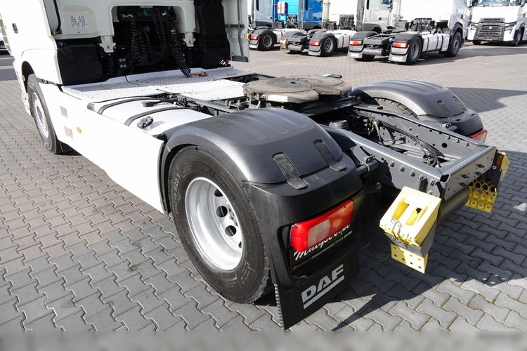 DAF XF 480 / ADR / RETARDER / KLIMA POSTOJOWA / CAŁY NA PODUSZKACH / OPONY 100% zdjęcie 13