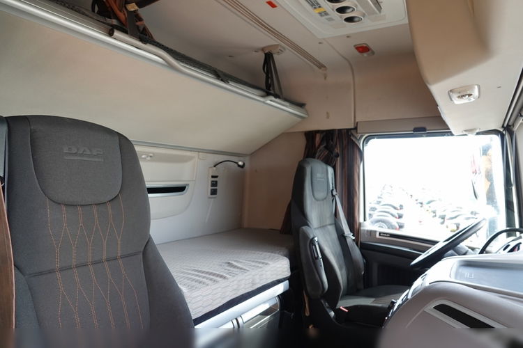 DAF XF 480 / ADR / RETARDER / KLIMA POSTOJOWA / CAŁY NA PODUSZKACH / OPONY 100% zdjęcie 33