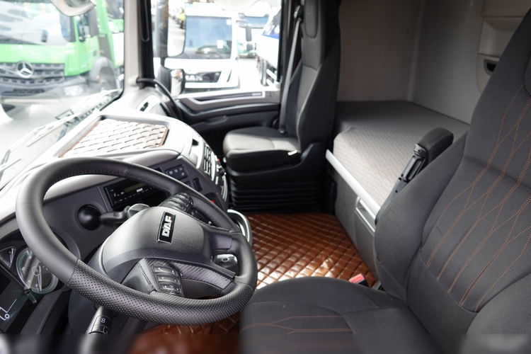 DAF XF 480 / ZESTAW TANDEM / 120 M3 / PRZEJAZDOWY / KLIMA POSTOJOWA / 2019 ROK / PO KONTRAKCIE SERWISOWYM /  zdjęcie 49