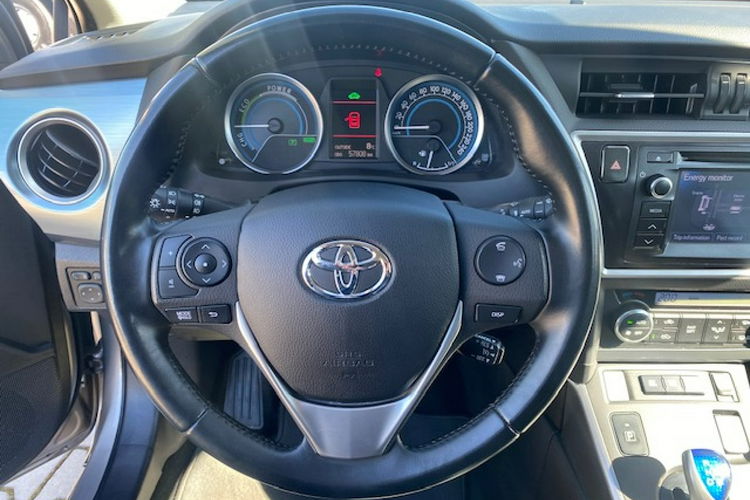 Toyota Auris HYBRID / 57 tys.km / KLIMA / AUTOMAT / TEMPOMAT / KAMERA zdjęcie 6