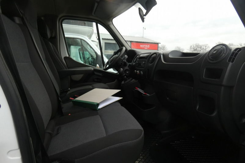 samochód dostawczy Renault zdjęcie 1