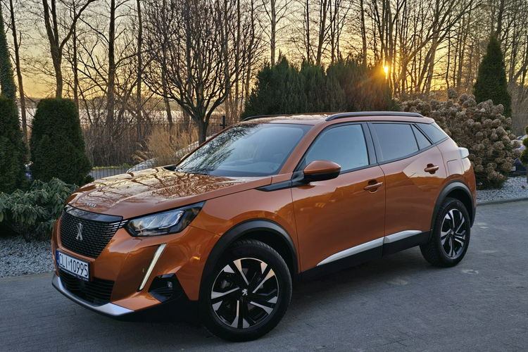 Peugeot 2008 1.5 BlueHDi Allure S&S / Bezwypadkowy / zdjęcie 1