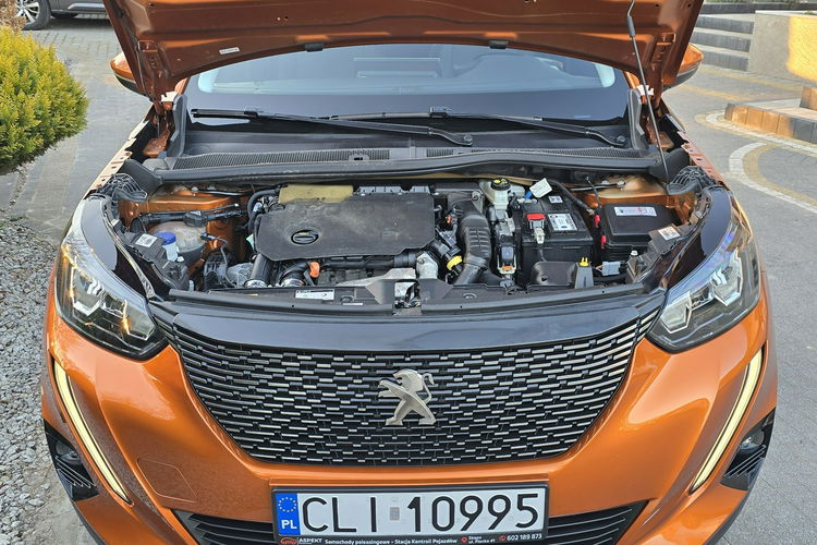 Peugeot 2008 1.5 BlueHDi Allure S&S / Bezwypadkowy / zdjęcie 28