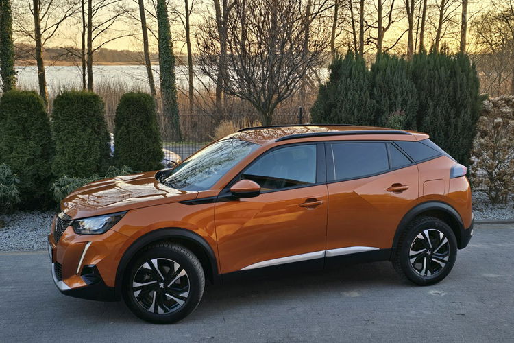 Peugeot 2008 1.5 BlueHDi Allure S&S / Bezwypadkowy / zdjęcie 4