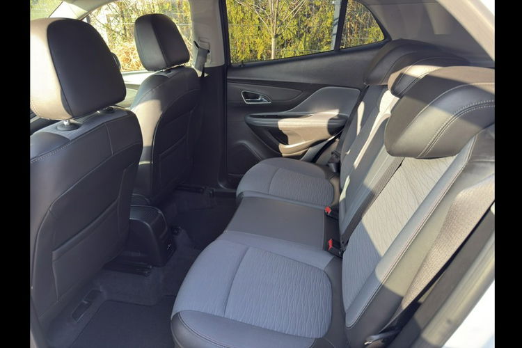 Opel Mokka Napęd 4x4 - Pełen serwis ASO - niski i oryginalny przebieg zdjęcie 9