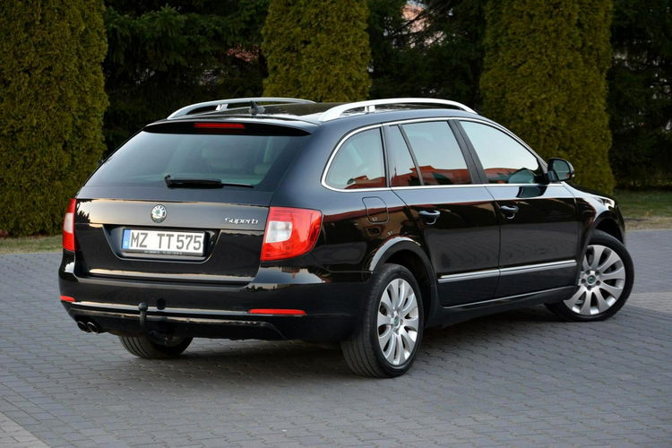 Superb Exclusive duża Navi Xenon Skóry el.fotele Park Assist Aso Skoda zdjęcie 12