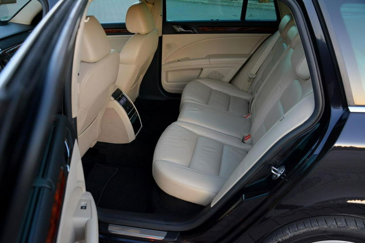 Superb Exclusive duża Navi Xenon Skóry el.fotele Park Assist Aso Skoda zdjęcie 14