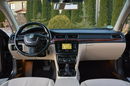 Superb Exclusive duża Navi Xenon Skóry el.fotele Park Assist Aso Skoda zdjęcie 24