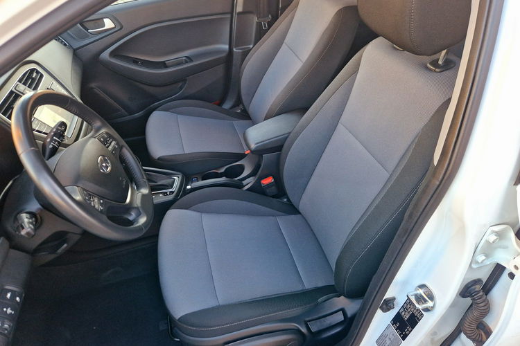 Hyundai i20 Activ. AUTOMAT. Kamera cofania. Navigacja. Radar zdjęcie 10