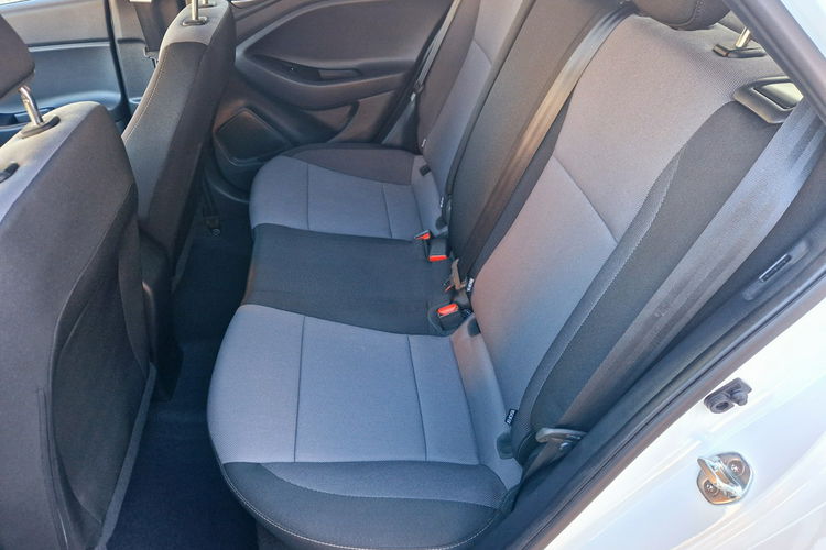 Hyundai i20 Activ. AUTOMAT. Kamera cofania. Navigacja. Radar zdjęcie 17