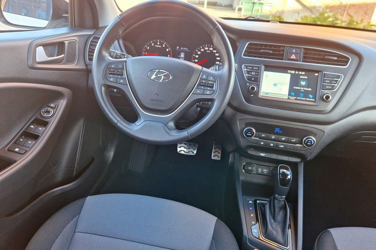 Hyundai i20 Activ. AUTOMAT. Kamera cofania. Navigacja. Radar zdjęcie 19