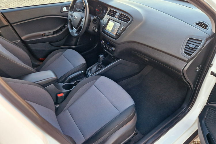 Hyundai i20 Activ. AUTOMAT. Kamera cofania. Navigacja. Radar zdjęcie 22