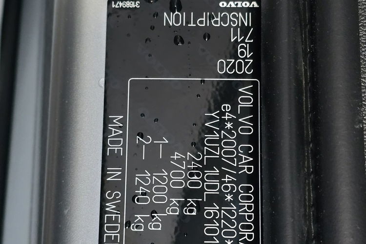 Volvo XC 60 B5 2.0 Benzyna 250KM Insciption / Bezwypadkowy / Fk-VAT zdjęcie 19