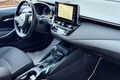 samochód osobowy Toyota zdjęcie 32