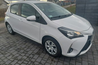 Toyota Yaris Polski salon, Kamera cofania, Android