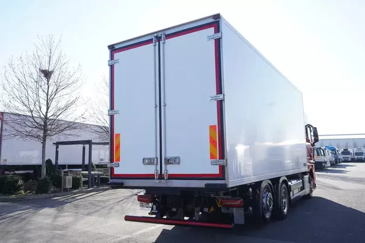 MAN TGX 26.510 / 2022 / NOWA Chłodnia Lamberet bitemperatura / Carrier Supra 1150 MT zdjęcie 4