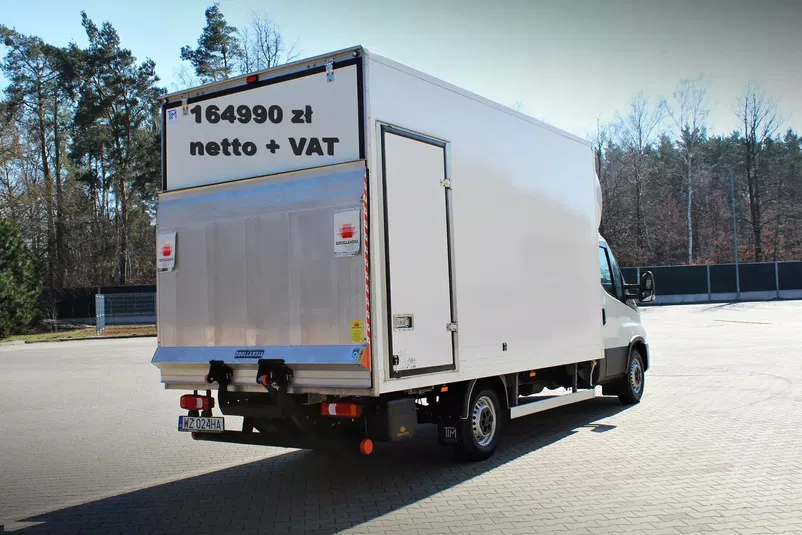 samochód dostawczy Iveco zdjęcie 1