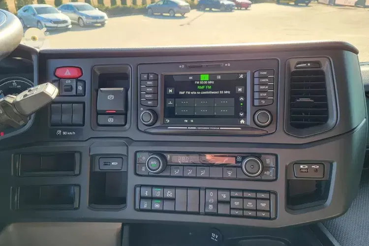 Scania S 560 A4x2NA Standard zdjęcie 17