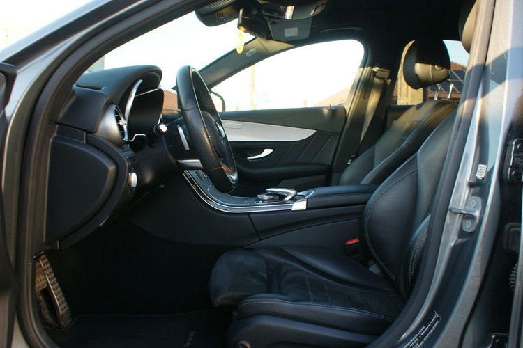 Mercedes C 200 AMG zdjęcie 8