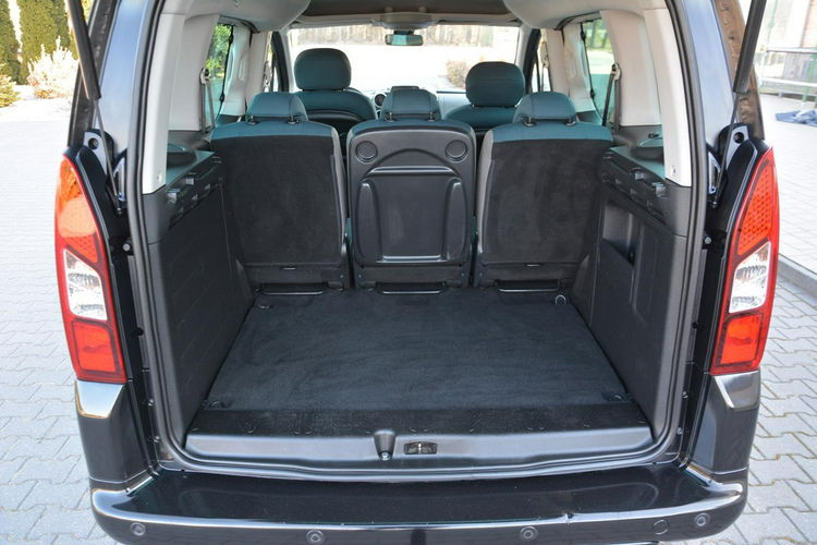 Citroen Berlingo 1.6HDI (120KM) Multispace Lift duża Navi Kamera Parktronic Hak aso zdjęcie 32