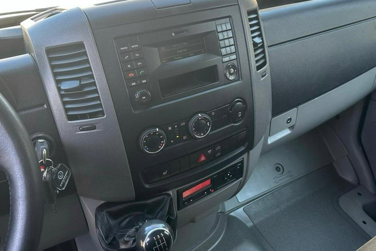 Volkswagen Crafter 2.0 165KM 2014 L2H2 3.5t na haku Tempomat 233 tys. km zdjęcie 10