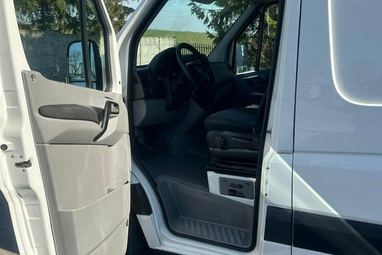 Volkswagen Crafter 2.0 165KM 2014 L2H2 3.5t na haku Tempomat 233 tys. km zdjęcie 3