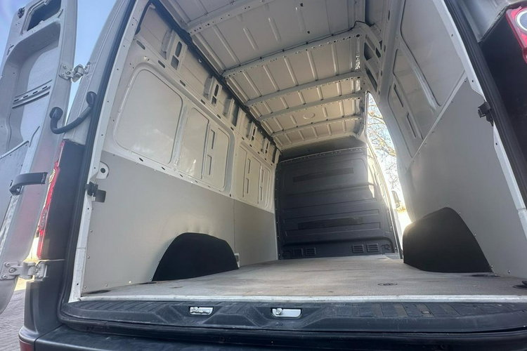 Volkswagen Crafter 2.0 165KM 2014 L2H2 3.5t na haku Tempomat 233 tys. km zdjęcie 5