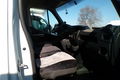 samochód dostawczy Renault zdjęcie 3