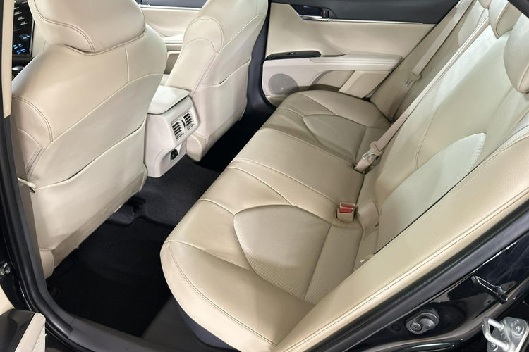 Toyota Camry 2.5 HSD 218KM COMFORT BUSINESS, salon Polska, gwarancja, FV23% zdjęcie 8
