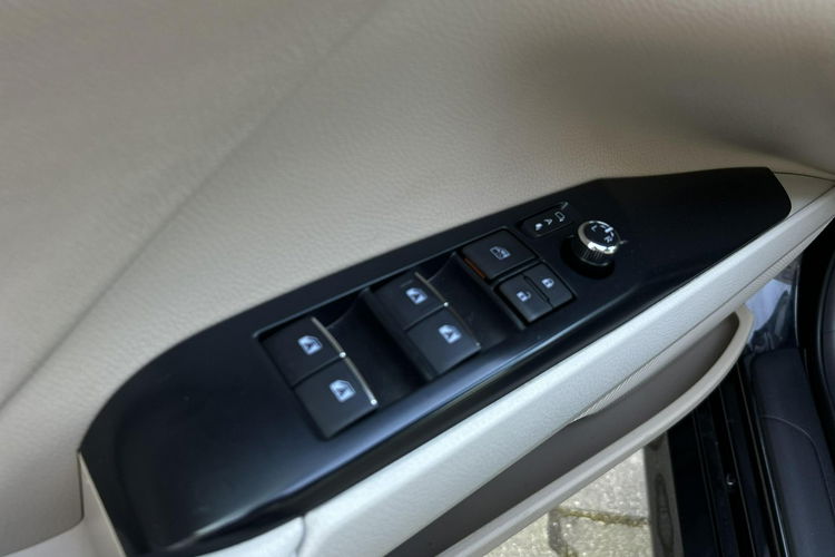 Toyota Camry 2.5 HSD 218KM COMFORT BUSINESS, salon Polska, gwarancja, FV23% zdjęcie 15