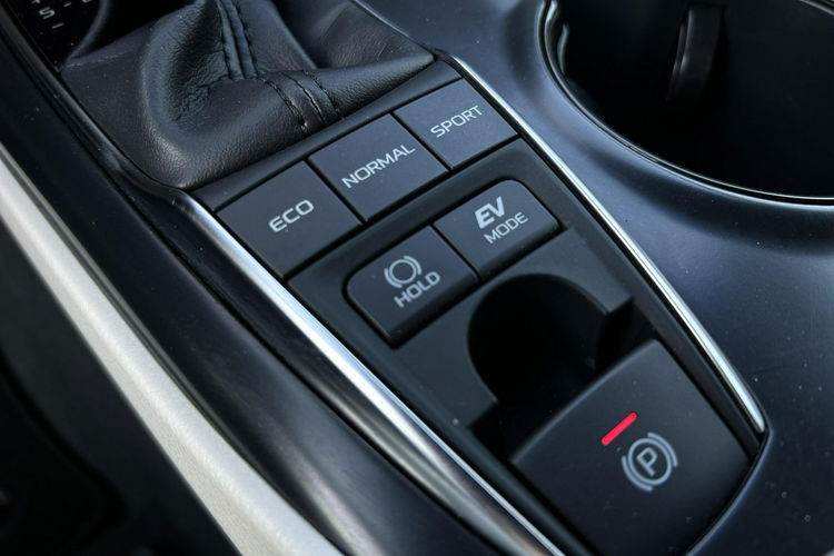 Toyota Camry 2.5 HSD 218KM COMFORT BUSINESS, salon Polska, gwarancja, FV23% zdjęcie 22