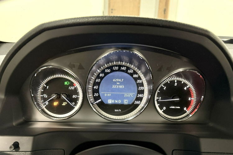 Mercedes C 220 2.2 170KM Automat Avantgarde Navi BXenon Pełna historia serwis NIEMIEC zdjęcie 17