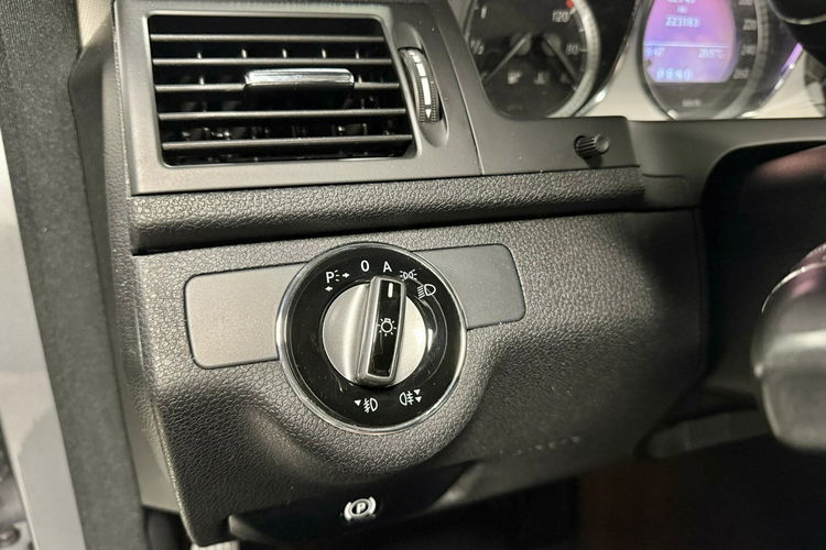 Mercedes C 220 2.2 170KM Automat Avantgarde Navi BXenon Pełna historia serwis NIEMIEC zdjęcie 19