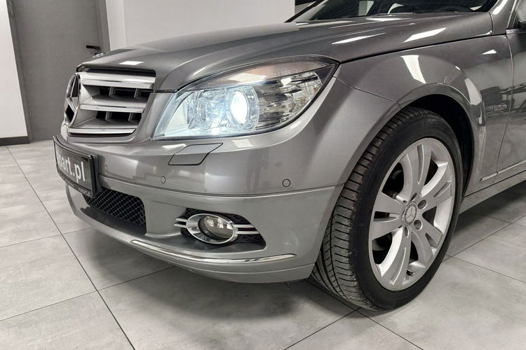 Mercedes C 220 2.2 170KM Automat Avantgarde Navi BXenon Pełna historia serwis NIEMIEC zdjęcie 8