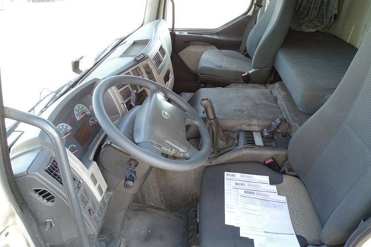 Volvo FL 260 Chłodnia Chereau Sprowadzony Przebieg Udokumentowany Kabina Sypialna Klima Poduszki Winda zdjęcie 6