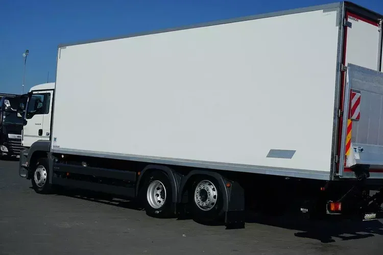 MAN TGS / 26.330 / E 6 / ACC / CHŁODNIA + WINDA / 20 PALET / ŁAD. 14 575 KG zdjęcie 33